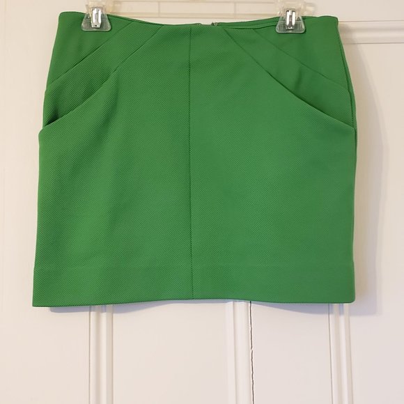 DVF Green Camisha Mini Skirt - Picture 2 of 4